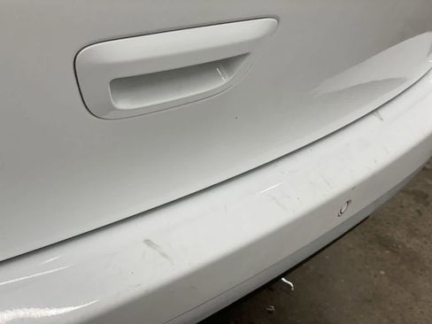 Used 2024 Chrysler Pacifica Touring-L FWD image 34