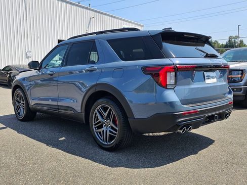 Certified 2025 Ford Explorer ST w/ Sun And Sound Package AWD/4WD image 7
