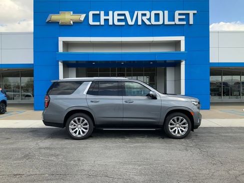 Used 2022 Chevrolet Tahoe LT w/ Luxury Package AWD/4WD image 6