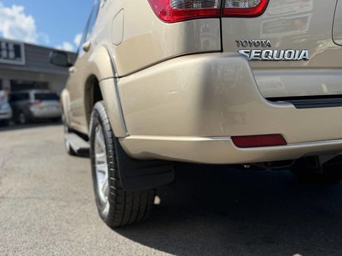 Used 2005 Toyota Sequoia SR5 RWD image 26