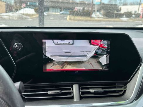 Used 2024 Chevrolet Trax LT image 23