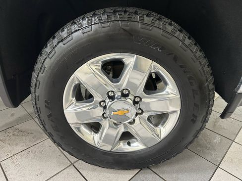 Certified 2023 Chevrolet Silverado 2500 LTZ w/ LTZ Premium Package image 17