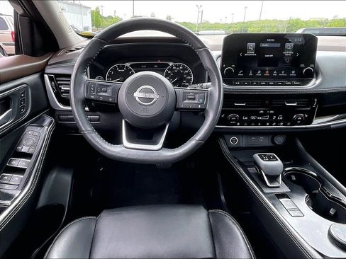 Used 2023 Nissan Rogue SL w/ SL Premium Package AWD/4WD image 17