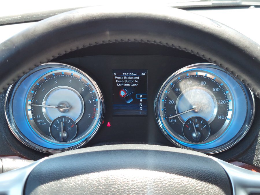 Used 2012 Chrysler 300 Limited RWD image 15