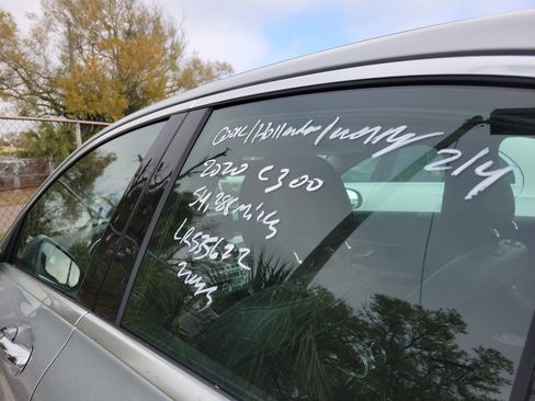 Used 2020 Mercedes-Benz C 300 Sedan image 8