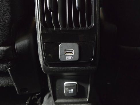 Used 2022 Jeep Compass Limited AWD/4WD image 29