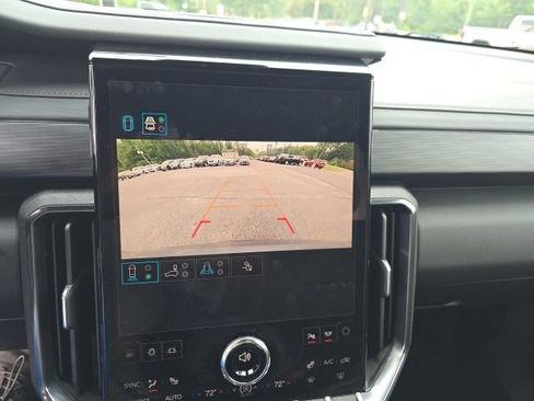 Used 2026 GMC Acadia AT4 w/ Super Cruise Package AWD/4WD image 8