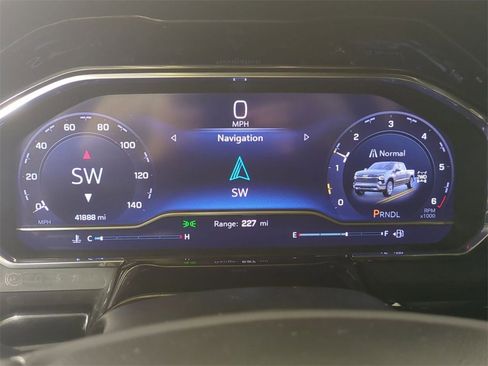 Used 2023 Chevrolet Silverado 1500 LT image 11