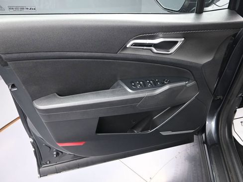 Certified 2023 Kia Sportage LX AWD/4WD image 10