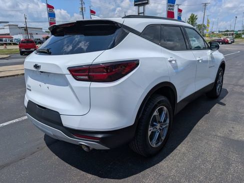 Used 2024 Chevrolet Blazer LT w/ Convenience Package FWD image 5