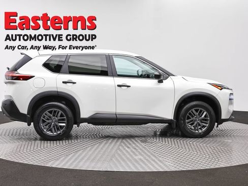 Used 2023 Nissan Rogue S AWD/4WD image 4