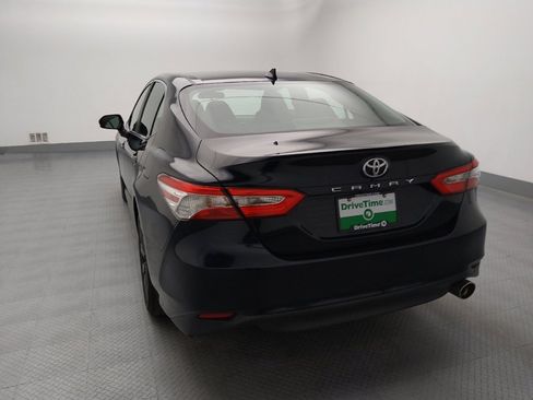 Used 2020 Toyota Camry LE image 6