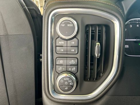 Used 2022 GMC Sierra 1500 AT4 w/ AT4 Preferred Package AWD/4WD image 27