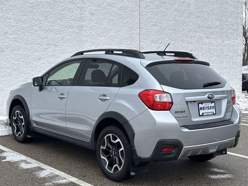 Used 2017 Subaru Crosstrek 2.0i Premium w/ Moonroof Package image 11