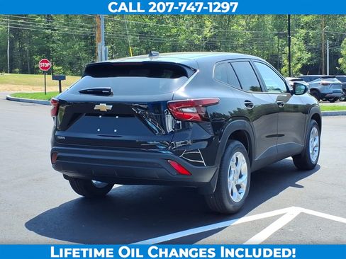 New 2026 Chevrolet Trax LS w/ LS Convenience Package FWD image 5