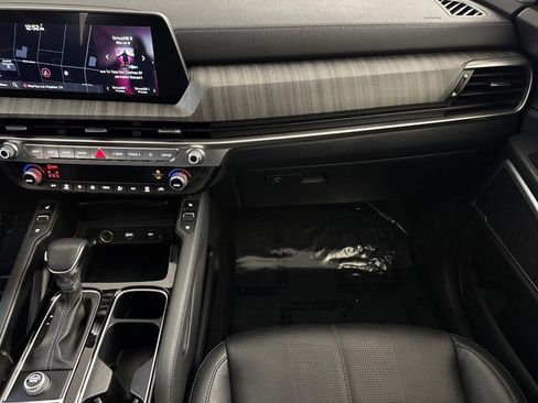 Used 2023 Kia Telluride EX w/ EX Captain's Chair Package FWD image 29