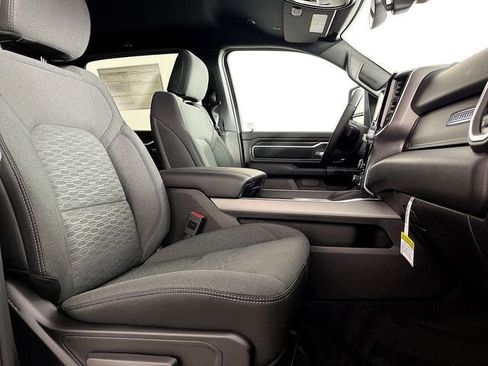 New 2026 RAM 1500 4x4 Crew Cab image 26