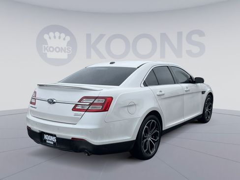 Used 2018 Ford Taurus SHO AWD/4WD image 16