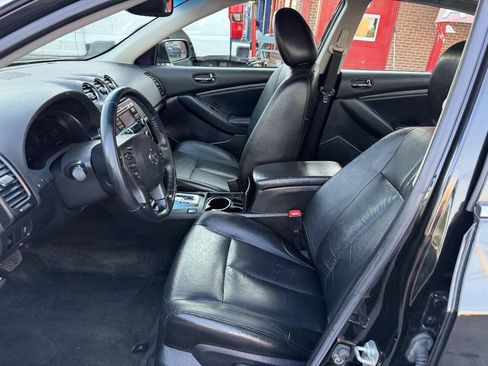 Used 2011 Nissan Altima 2.5 SL w/ 2.5SL Pkg FWD image 13