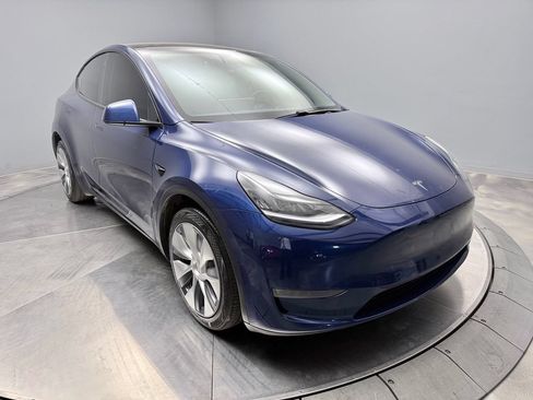 Used 2021 Tesla Model Y Long Range AWD/4WD image 3