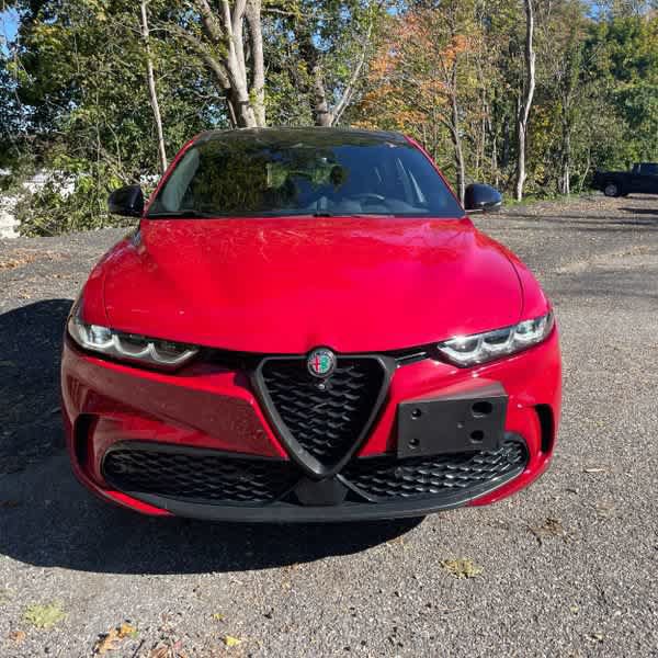 Used 2024 Alfa Romeo Tonale Veloce AWD/4WD image 8