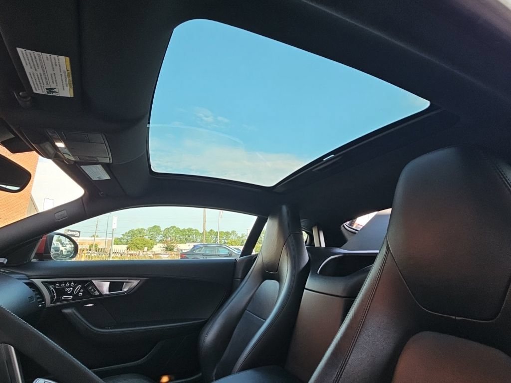 Used 2017 Jaguar F-TYPE Coupe RWD image 20