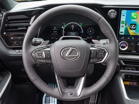 New 2026 Lexus TX 500h AWD image 18