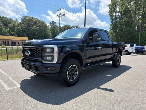 Used 2024 Ford F250 Lariat w/ Lariat Ultimate Package AWD/4WD image 2
