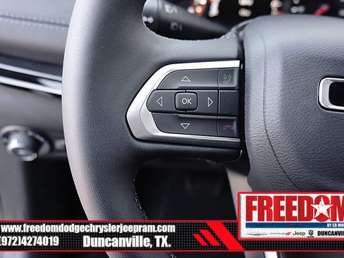 New 2026 Jeep Compass Latitude image 25