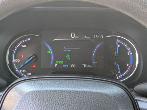 Used 2025 Toyota RAV4 XLE image 7