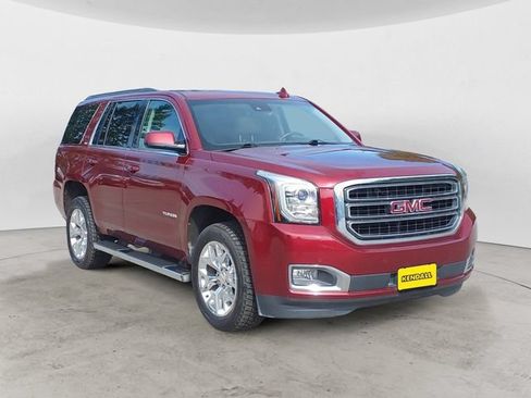Used 2017 GMC Yukon SLT w/ Open Road Package AWD/4WD image 3