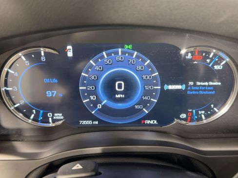 Used 2019 Cadillac Escalade ESV Premium Luxury image 19