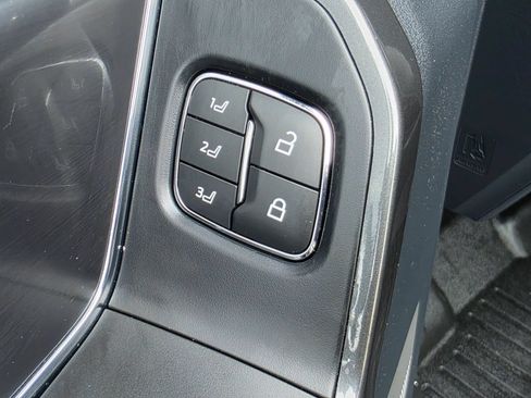 Used 2022 Ford F150 Lariat w/ Equipment Group 502A High AWD/4WD image 27