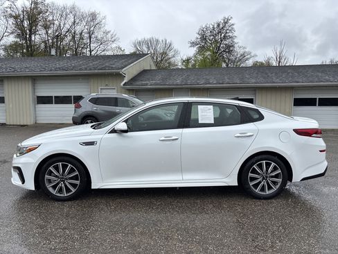 Used 2020 Kia Optima Premium FWD image 11