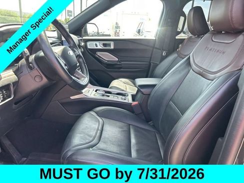 Used 2023 Ford Explorer Platinum w/ Technology Package AWD/4WD image 15