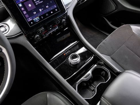 Used 2023 Jeep Grand Cherokee Altitude image 33