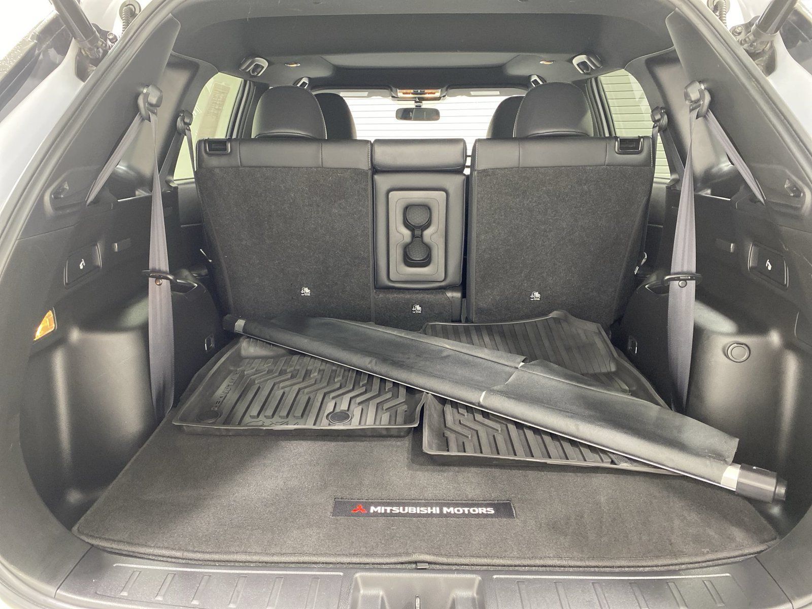 Used 2024 Mitsubishi Outlander SE Black Edition AWD/4WD image 24