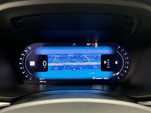 Certified 2025 Volvo XC60 B5 Plus AWD/4WD image 18