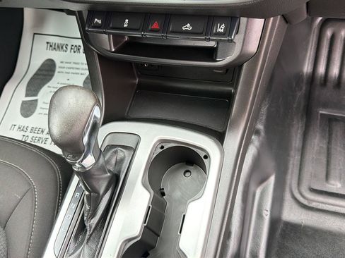 Used 2022 Chevrolet Colorado LT w/ Fleet Safety Package RWD image 29