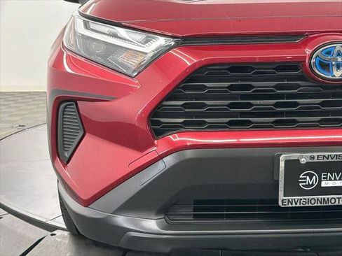 Certified 2024 Toyota RAV4 LE AWD/4WD image 9