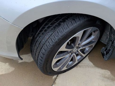 Used 2015 Honda Accord Sport image 40