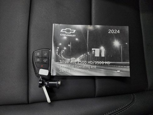 Used 2024 Chevrolet Silverado 2500 LTZ w/ LTZ Premium Package image 60