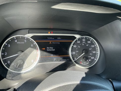 Used 2022 Nissan Sentra SV FWD image 15