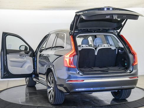 Certified 2025 Volvo XC90 T8 Ultra w/ Protection Package Premier AWD/4WD image 29