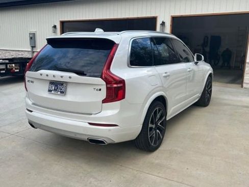 Used 2021 Volvo XC90 T6 Momentum w/ Climate Package AWD/4WD image 5