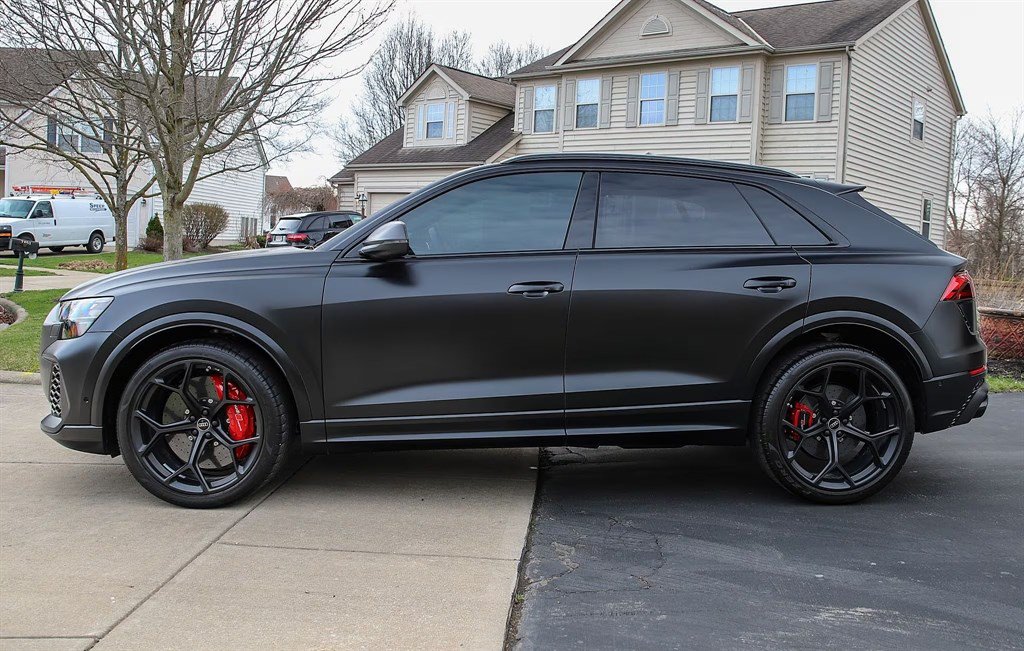Used 2025 Audi RS Q8 performance AWD/4WD image 1