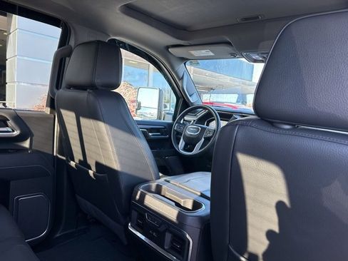 Used 2024 GMC Sierra 2500 Denali w/ Denali Reserve Package image 36