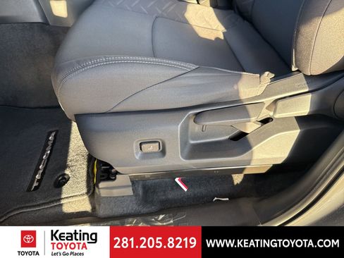 Used 2025 Toyota Tacoma SR image 14