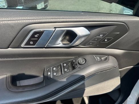 Used 2020 BMW X5 M50i w/ Premium Enhanced Package AWD/4WD image 35