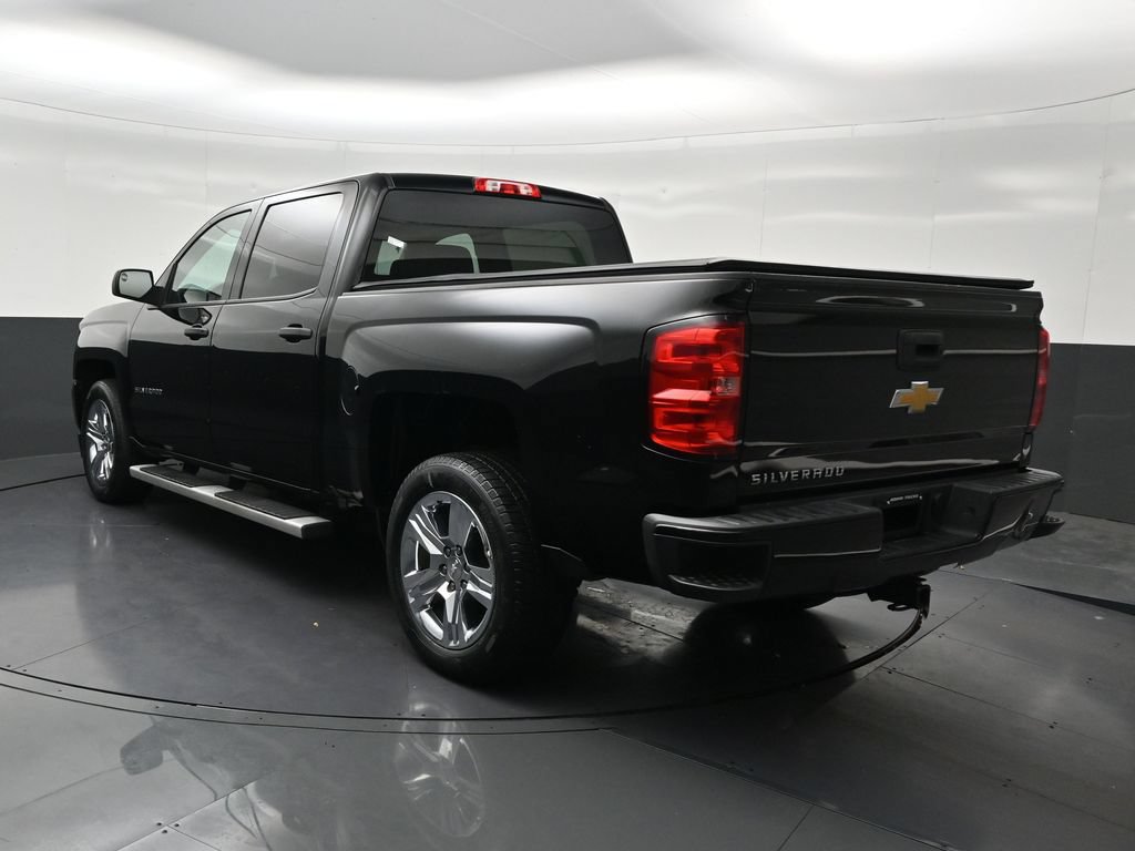 Used 2018 Chevrolet Silverado 1500 Custom RWD image 3
